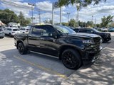 Used 2022 Chevrolet Silverado 1500 High Country w/ Technology Package image 2