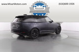 Used 2023 Land Rover Range Rover Long Wheelbase SE image 3