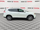 Used 2015 Nissan Rogue SL image 2
