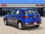 Used 2023 Hyundai Venue SE image 6