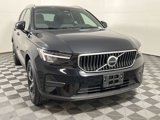 Used 2025 Volvo XC40 B5 Core image 4