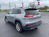 Used 2017 Jeep Cherokee Limited image 3