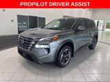 Used 2024 Nissan Rogue SV image 4