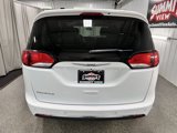 Used 2017 Chrysler Pacifica Touring-L image 5