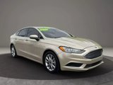 Used 2017 Ford Fusion SE w/ Fusion SE Technology Package image 4
