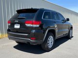 Used 2021 Jeep Grand Cherokee Laredo image 3
