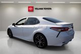 Certified 2018 Toyota Camry SE image 3