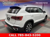 Used 2022 Volkswagen Taos SE image 6