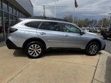 Used 2020 Subaru Outback Premium image 2