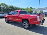 Used 2017 Toyota Tacoma TRD Sport image 4