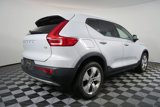 Used 2020 Volvo XC40 T4 Momentum w/ Protection Package Premier image 3