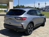 Used 2022 Ford Escape SE w/ SE Sport Appearance Package image 3