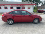 Used 2010 Ford Focus SE image 2
