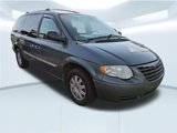 Used 2005 Chrysler Town & Country Touring image 4