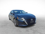 Used 2024 Nissan Altima 2.5 SV image 2