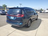 Used 2021 Chrysler Pacifica Touring-L image 5