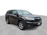 Used 2015 Toyota Highlander LE image 2
