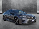 Used 2018 Toyota Camry SE image 3