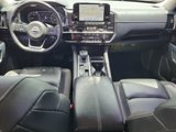 Used 2022 Nissan Pathfinder SL image 2