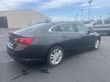 Used 2017 Chevrolet Malibu LT image 4