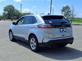 Used 2019 Ford Edge SE image 3