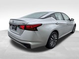 Used 2023 Nissan Altima 2.5 SV image 5