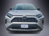 Used 2022 Toyota RAV4 LE image 2