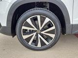 Used 2022 Volkswagen Taos SE image 5