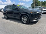 Used 2020 Jeep Cherokee Latitude Plus w/ Comfort/Convenience Group image 2
