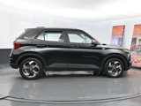 Used 2021 Hyundai Venue SEL image 4