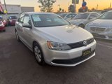 Used 2011 Volkswagen Jetta SE image 3
