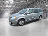 Used 2014 Chrysler Town & Country Touring image 4