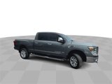 Used 2016 Nissan Titan SL image 3