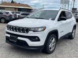 Used 2024 Jeep Compass Latitude image 2