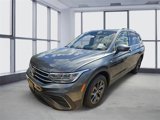Used 2022 Volkswagen Tiguan SE image 2