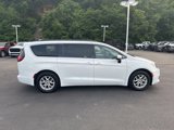 Used 2020 Chrysler Voyager Lxi image 2