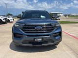 Used 2020 Ford Explorer XLT image 3
