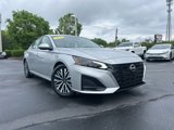 Used 2023 Nissan Altima 2.5 SV image 3