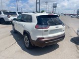 Used 2019 Jeep Cherokee Overland image 4