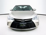 Used 2016 Toyota Camry SE image 2