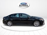Used 2022 Toyota Camry LE image 3