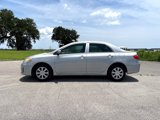 Used 2013 Toyota Corolla LE image 4