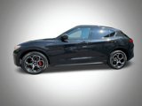 Used 2022 Alfa Romeo Stelvio Veloce image 5