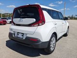 Certified 2022 Kia Soul LX image 5