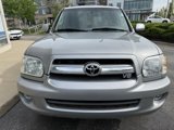 Used 2005 Toyota Sequoia SR5 image 3
