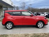 Used 2023 Kia Soul LX image 5