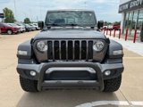 Used 2020 Jeep Gladiator Sport w/ Quick Order Package 24S image 2