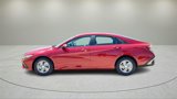 New 2025 Hyundai Elantra SE image 4
