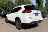 Used 2017 Nissan Rogue SL image 3