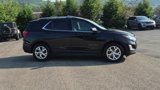 Used 2020 Chevrolet Equinox LT image 2